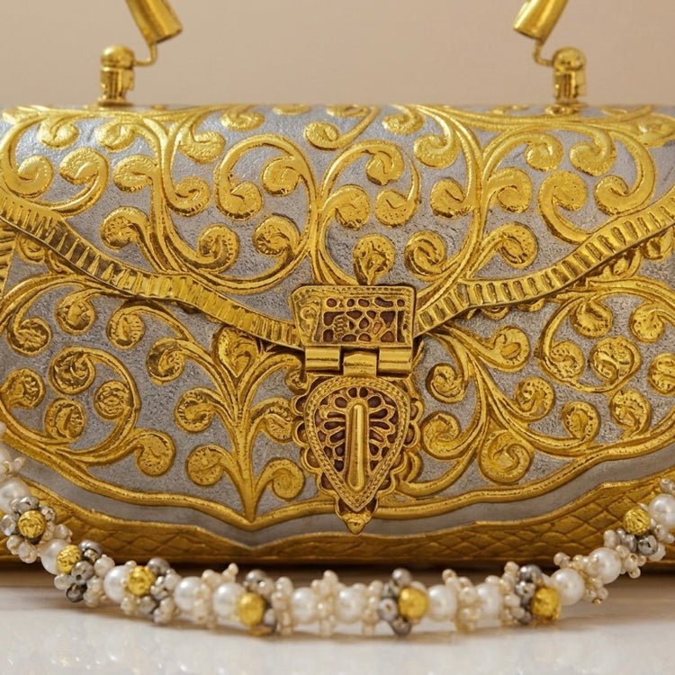 Minakari Golden pattern - Image 3