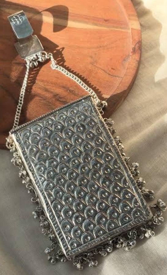Mobile sling Silver Pattern - Image 3