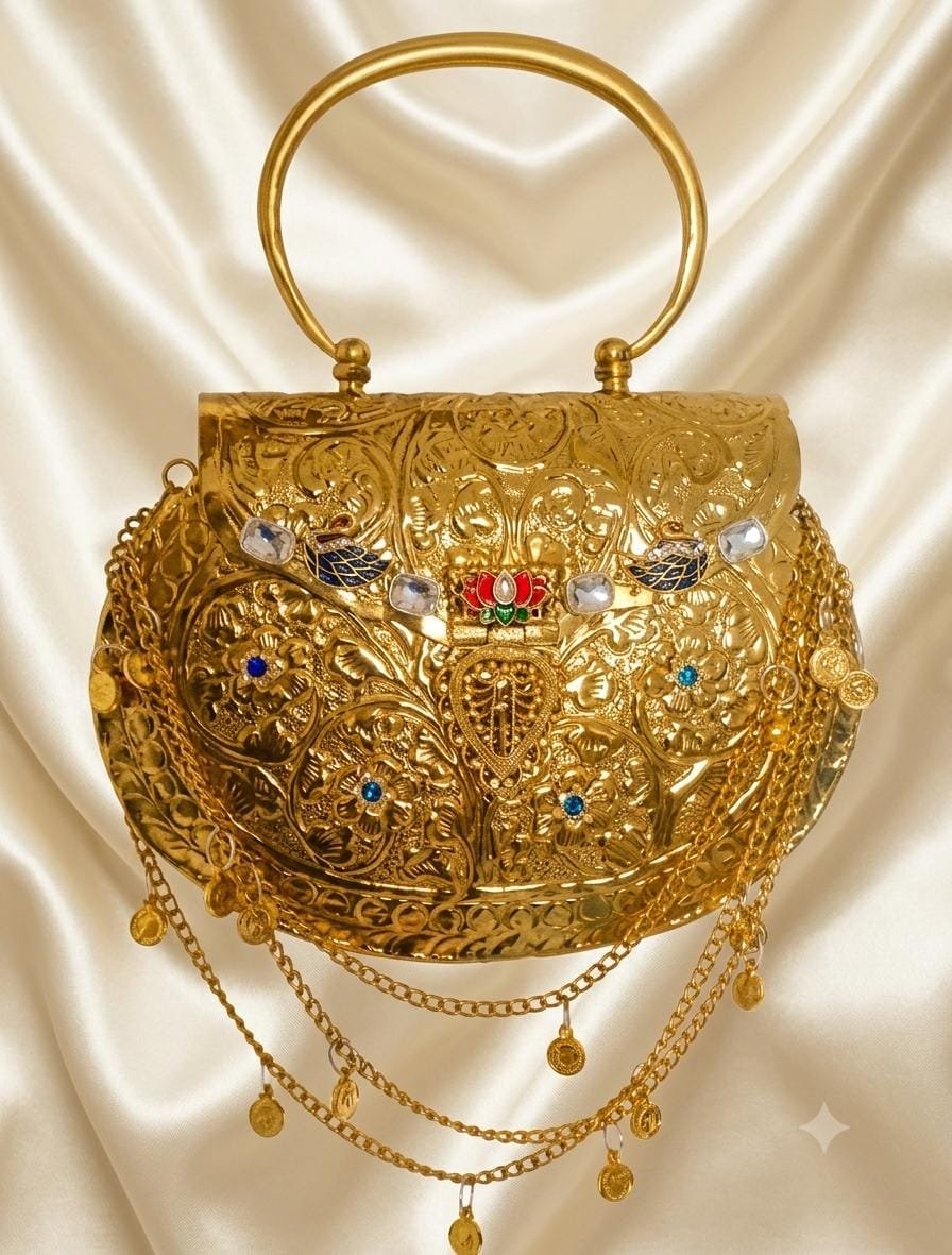 Laila Batwa Pachhi Kundan Stone Bag - Image 3